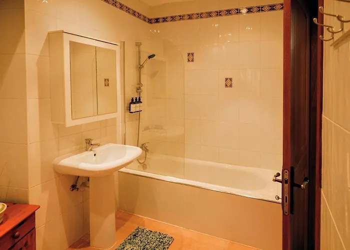 Spacious 3br In Vibrant St Julians