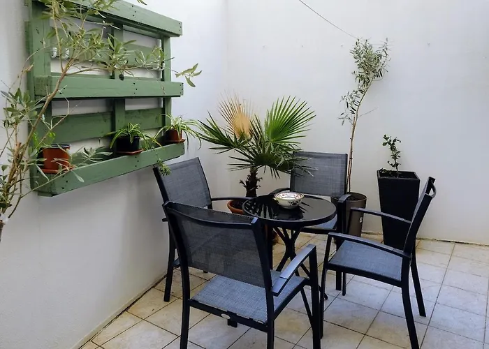 Spacious 3br In Vibrant St Julians سانت جوليان